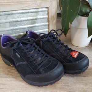 Dansko Paisley Size 40W